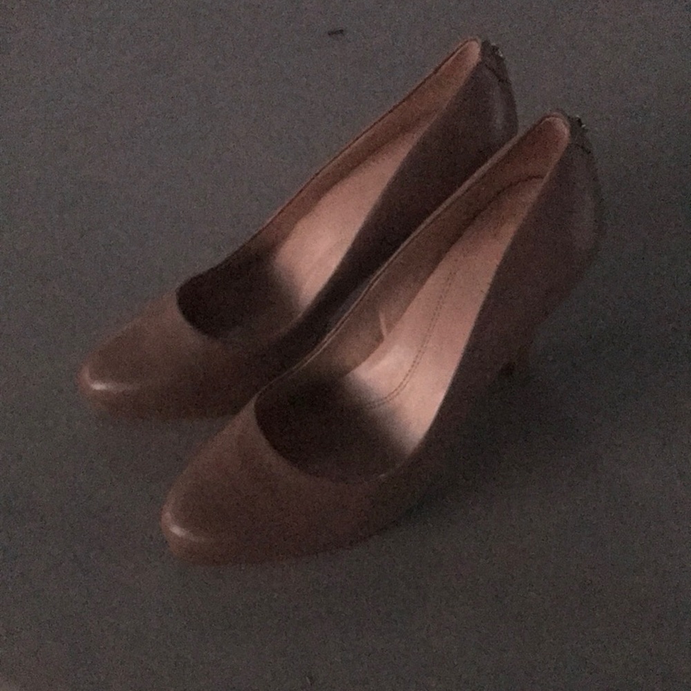 Heels perfect when you don’t wanna over dress